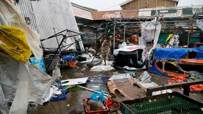 Typhoon Mangkhut hits the Philippines on September 15, causing great damages. (Photo: AP)