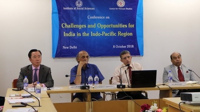 Delegates at the conference discuss a number of opportunities and challenges in the Indo-Pacific region. (Photo: VNA)