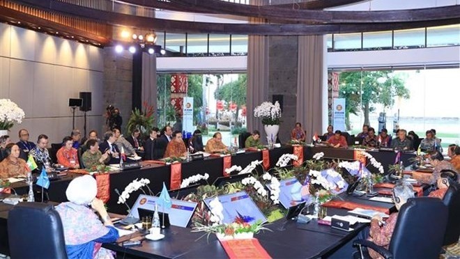 Overview of the ASEAN Leaders’ Gathering in Bali, Indonesia, on October 11 (Photo: VNA)