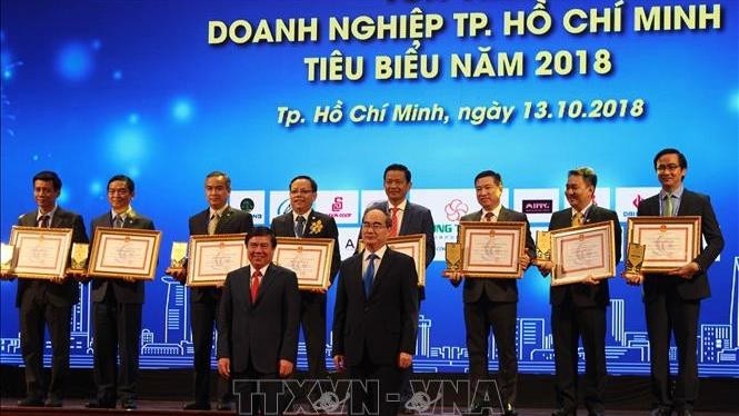 Outstanding businesses and entrepreneurs in Ho Chi Minh City honoured  at a ceremony on October 13 (Photo: VNA)