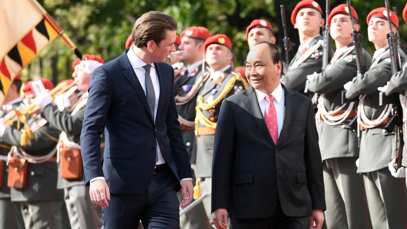 Prime Minister Nguyen Xuan Phuc welcomed in Austria