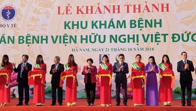 At the inauguration ceremony for the outpatient department of the branch of Viet Duc hospital