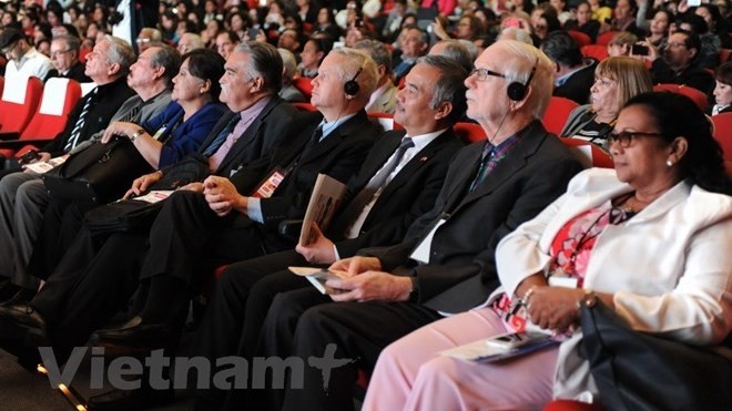 Vietnamese Ambassador to Mexico Nguyen Hoai Duong (third from right) attends the conference. (Photo: VN+)