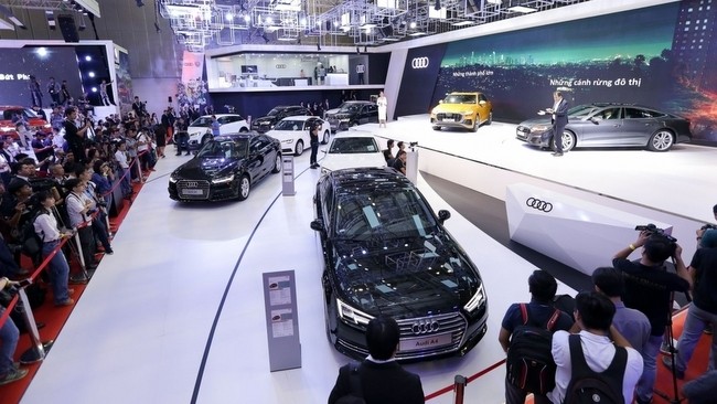 Nearly 900 cars were ordered and dealt at the 2018 Vietnam Motor Show, which took place in HCM City from October 24 to 28. (Photo: vietnammotorshow.vn)
