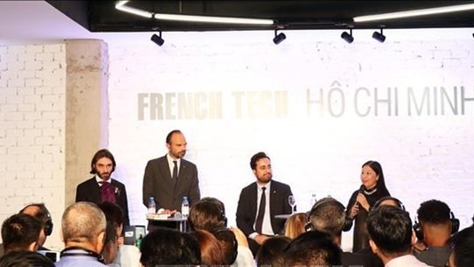 French Prime Minister Edouard Philippe (second, from left) at the HCM City French Tech (Photo: VNA)