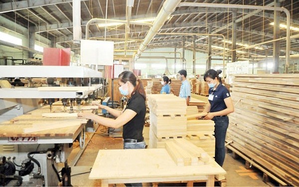 The export value of wood and forestry products reached over US$7.6 billion in the first 10 months of the year. 