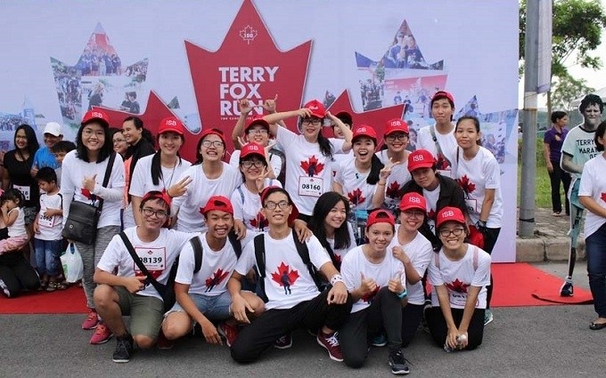 The 22nd Terry Fox Run in HCM City attracts a lot of young people. (Photo: VOV)