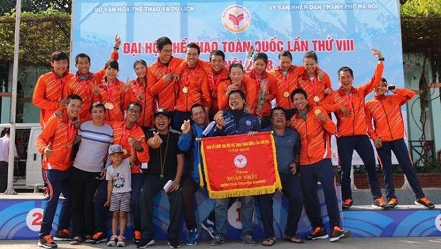 Hanoi topped the table in rowing after five days of competition with nine gold and two bronze medals. (Photo: hanoimoi.com.vn)