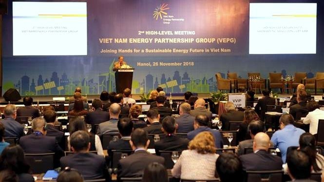 The second high-level meeting of the Vietnam Energy Partnership Group (VEPG) in Hanoi on November 26. (Photo: VNA)