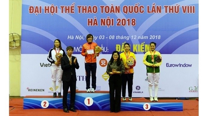 Medalists of the women's fencing epee individual event on the podium. (Photo: NDO/Thuy Nguyen)