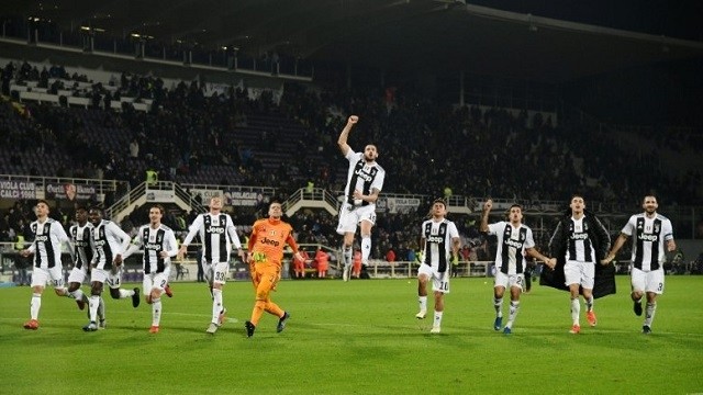 Juventus players celebrate after their Serie A clash with Fiorentina at Stadio Artemio Franchi, in Florence, Italy, on December 1, 2018. (Photo: Reuters)