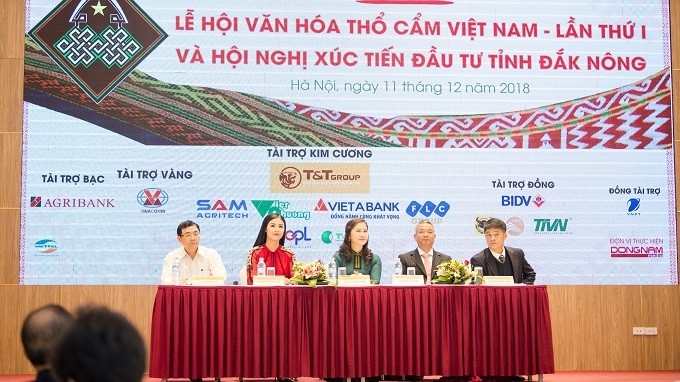 The first Vietnam brocade culture festival and Dak Nong investment promotion conference will take place in the Central Highlands locality from January 5-7, announced the organisers at the press conference. (Photo: VOV)