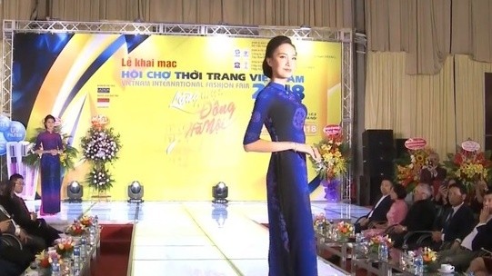 The opening ceremony of the Vietnam International Fashion Fair (Photo: VTV)