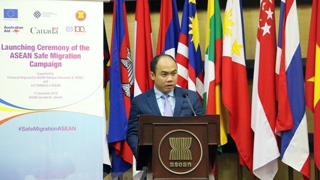 Kung Phoak, Deputy Secretary-General of ASEAN for the ASEAN Socio-Cultural Community, speaks at the event. (Photo: VNA)
