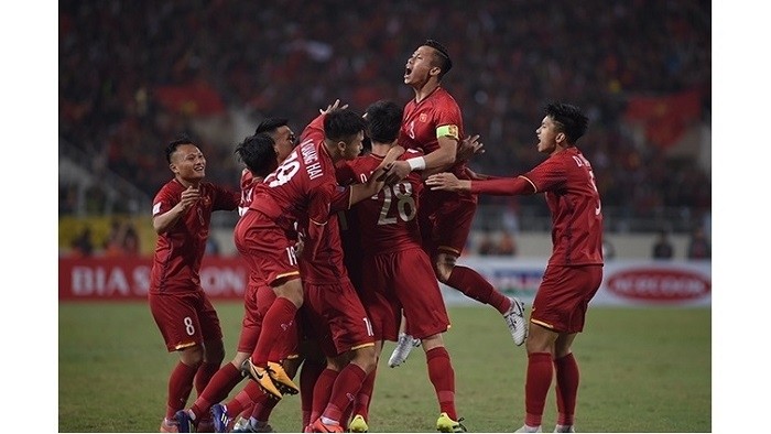 Vietnamese players celebrate the opening goal by Anh Duc. (Photo: NDO/Tran Hai)