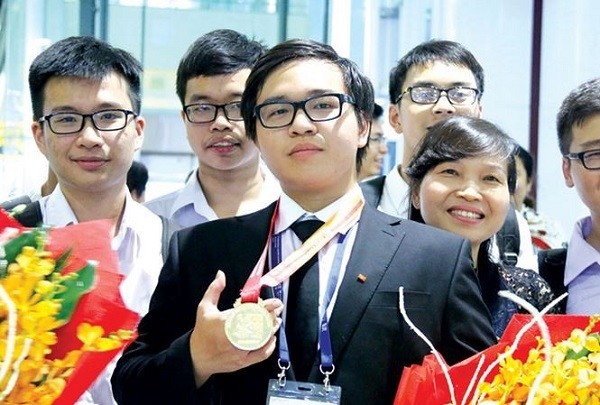 Pham Duc Anh bagged the gold medal for Vietnam at the 2018 International Chemistry Olympiad. (Photo: VGP)