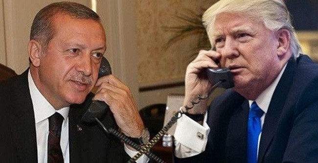 Turkish President Tayyip Erdogan (L) and US President Donald Trump (R) discuss Syria issues amid US pullout.