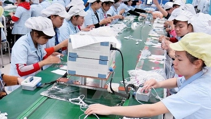 Foreign investors poured their investment in 18 sectors in Vietnam with the largest investment in manufacturing industry, accounting for 46.7% of the total registered capital.