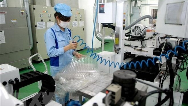 A Japanese-invested production line of electronic products in Hanoi's Quang Minh Industrial Park (Illustrative image. Source: VNA)