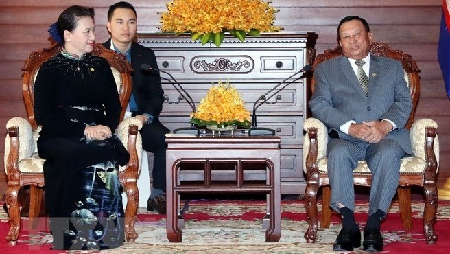 NA Chairwoman Nguyen Thi Kim Ngan (L) and President of the Cambodian Senate Samdech Say Chhum (Photo: VNA)