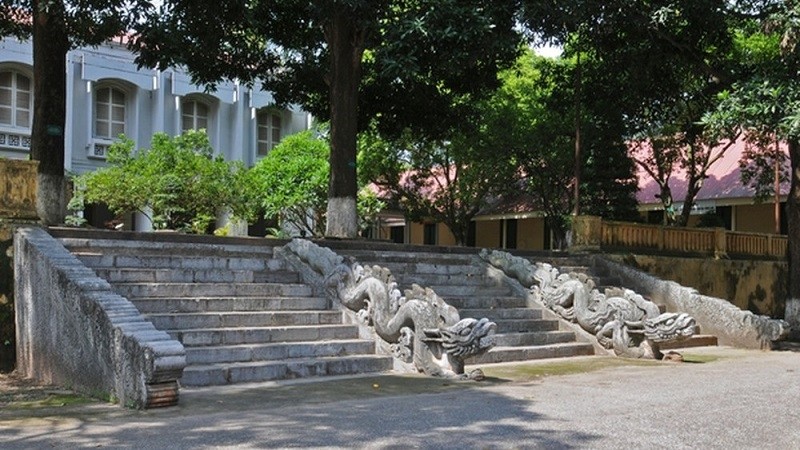 The surviving steps and dragons of the Kinh Thien Palace (Photo: Dai Doan Ket)