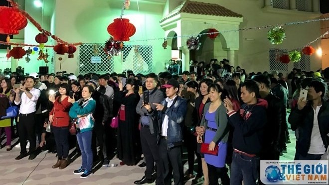 The get-together brought warm moments to about 500 participants (Photo: baoquocte.vn)