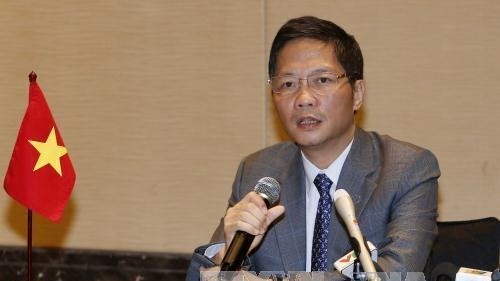 Minister of Industry and Trade Tran Tuan Anh at the meeting (Photo: VNA)