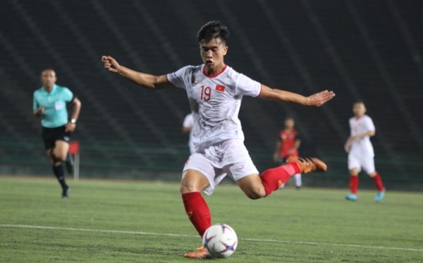 Forward Danh Trung impresses strongly with two goals against Timor Leste. (Photo: vnexpress.net)