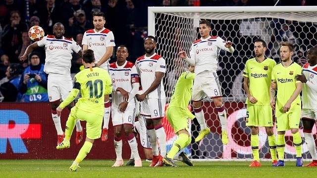 Barcelona's Lionel Messi shoots at goal from a free kick - Champions League - Round of 16 First Leg - Olympique Lyonnais v FC Barcelona - Groupama Stadium, Lyon, France - February 19, 2019. (Photo: Reuters)