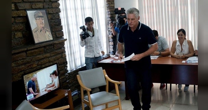Cuba’s President Miguel Diaz-Canel prepares to vote during the referendum to approve the constitutional reform in Havana, Cuba, February 24, 2019. (Reuters)