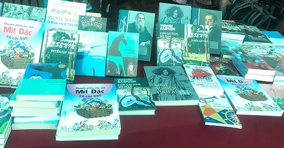 A number of Russian literary works are introduced to the public in HCM City on the occasion. (Photo: voh.com.vn)