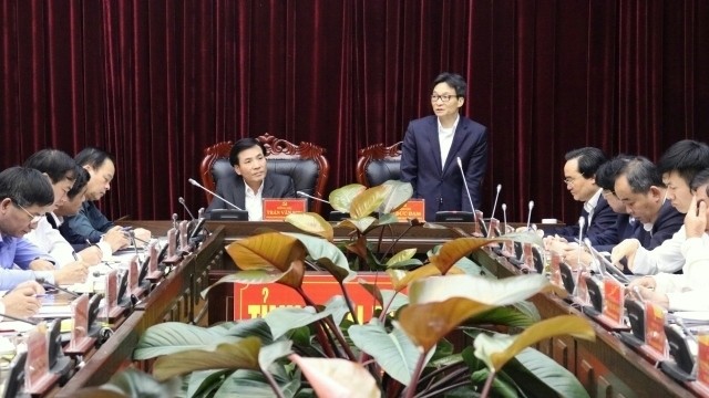 Deputy Prime Minister Vu Duc Dam speaks at the working session with Dien Bien province authorities on March 17. (Photo: NDO/Le Lan)