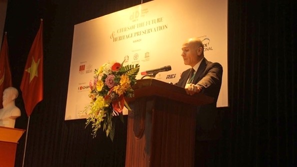 Italian Ambassador to Vietnam Antonino Alessandro speaks at the seminar. (Photo: VOV)