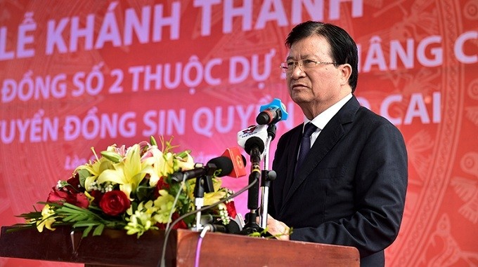 Deputy PM Trinh Dinh Dung speaks at the event. (Photo: VGP)