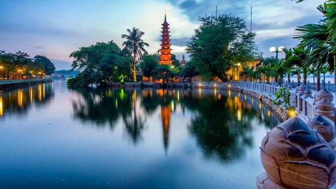 Tran Quoc Pagoda ranked third among ten incredibly beautiful pagodas from around the world.