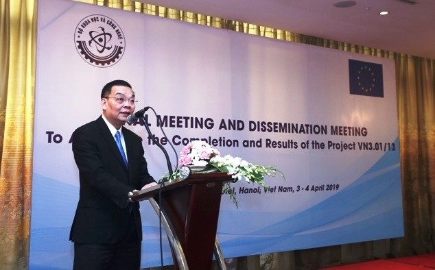 Minister of Science and Technology Chu Ngoc Anh speaks at the conference. (Photo: NDO/Khanh Giang)