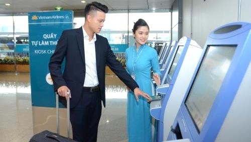 An automatic check-in kiosk of Vietnam Airlines. (Photo: Vietnam Airlines)