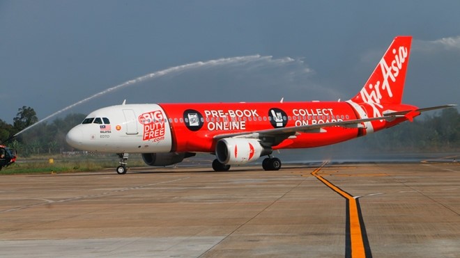 AirAsia's first flight to Can Tho airport. (Photo: Thanhnien)