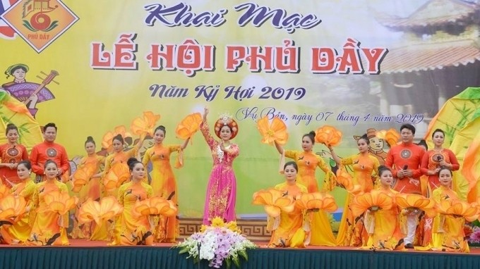 A performance at the opening ceremony of the Phu Day Festival.