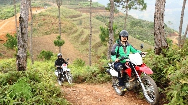 Drivers on a test run for the upcoming off-road motor race in Yen Minh district. (Photo: NDO)