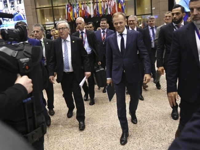 Leaders of the European Union(EU)'s remaining 27 member countries have agreed to a flexible Brexit extension until October 31.