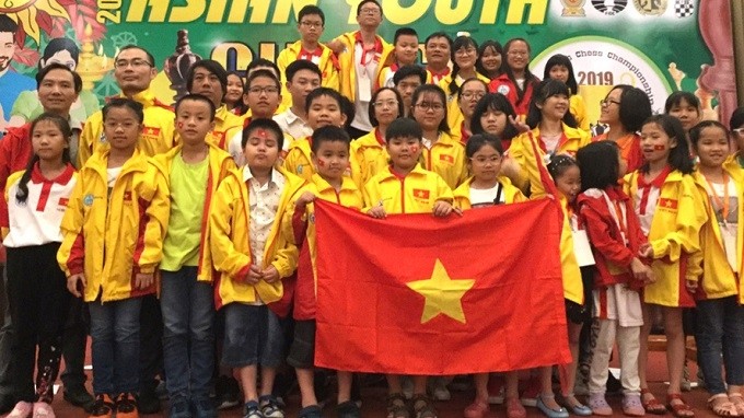 Vietnamese players at the closing ceremony.