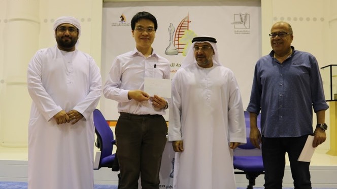 Vietnamese Super GM Le Quang Liem (second from left) claims third place at the 21st Dubai Open chess tournament. (Photo: UAE Chess)