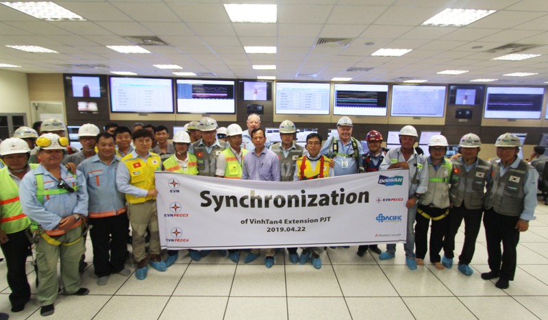 The Vinh Tan 4 Extension thermal power plant was successfully connected to the national grid on April 22. (Photo: tapchicongthuong.vn)