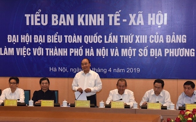 Prime Minister Nguyen Xuan Phuc speaks at the meeting. (Photo: NDO/Duy Linh)