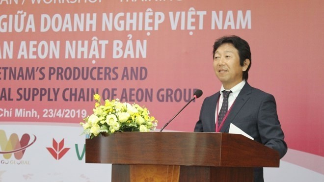 Yuichiro Shiotani, General Director of AEON Topvalu Vietnam, speaks at the workshop. (Photo: VNA)