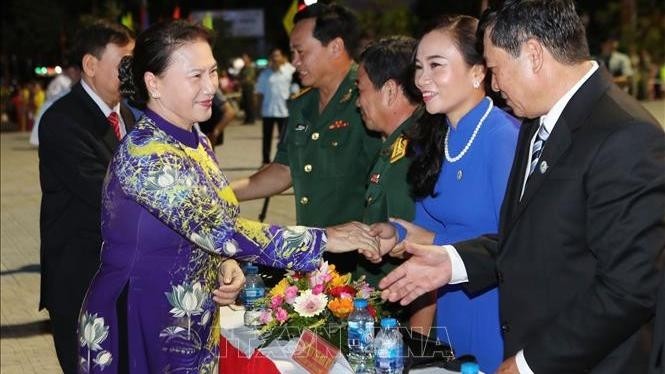 NA Chairwoman Nguyen Thi Kim Ngan (L) and delegates at the ceremony. (Photo: VNA)