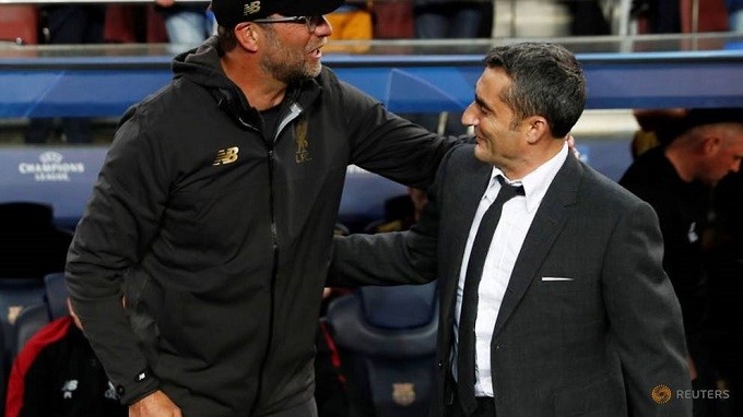 Champions League Semi Final First Leg - FC Barcelona v Liverpool - Camp Nou, Barcelona, Spain - May 1, 2019 Liverpool manager Juergen Klopp shakes hands with Barcelona coach Ernesto Valverde before the match. (Reuters)