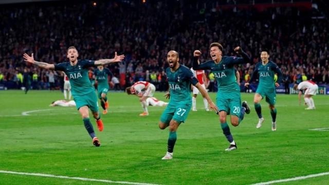 Tottenham's Lucas Moura celebrates scoring their third goal to complete his hat-trick with Dele Alli, Toby Alderweireld and Son Heung-min - Champions League Semi Final Second Leg - Ajax Amsterdam v Tottenham Hotspur - Johan Cruijff Arena, Amsterdam, Netherlands - May 8, 2019. (Photo: Action Images via Reuters)