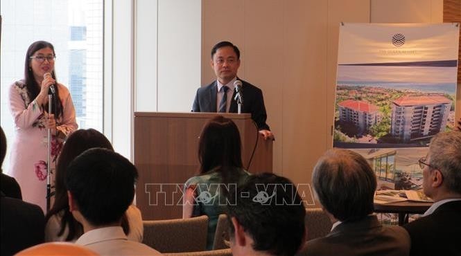 Deputy Director of the Da Nang Tourism Department Nguyen Xuan Binh speaks at the conference. (Photo: VNA)